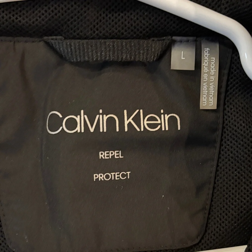 Calvin Klein Black Hooded Repel Protect Rain Jacket - Picture 2 of 3